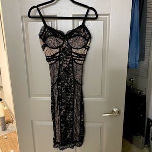 EUC Bebe dress